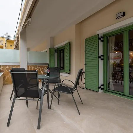 Apartment Deluxe 1, With Rooftop Terrace And Breathtaking Views Asini (Argolis)